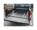 BEDLINER (FORRO DE CAJA), SIN BORDES, COMPATIBLE CON SISTEMA DE RAÍLES C-CHANNEL (DOBLE CABINA) PARA NISSAN NAVARA D40 2005-...