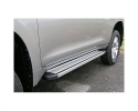 ESTRIBOS EN PLATAFORMA DE ALUMINIO. TIPO STD (3 PUERTAS) PARA TOYOTA LANDCRUISER J150 2009-