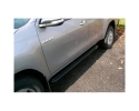 ESTRIBOS EN PLATAFORMA DE ALUMINIO. TIPO S50 BLACK (EXTRA CABINA) PARA TOYOTA HILUX REVO 2016-